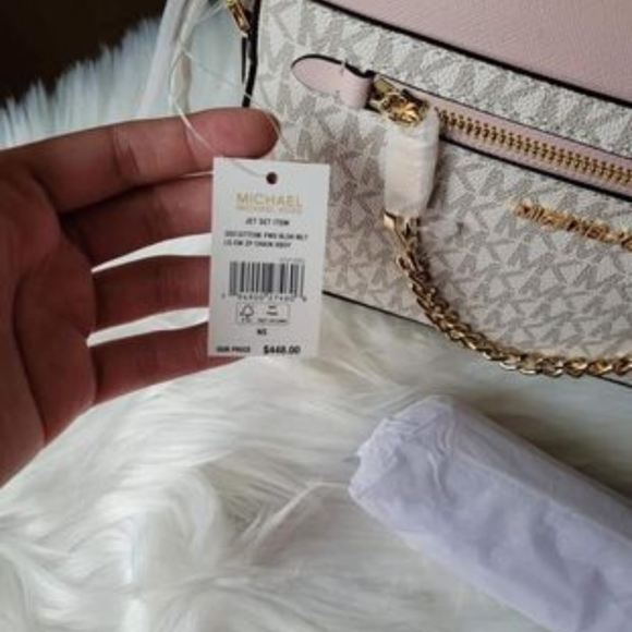 ❤️ * PRICE DROP*Michael Kors crossbody bag ❤️ - Picture 6 of 6